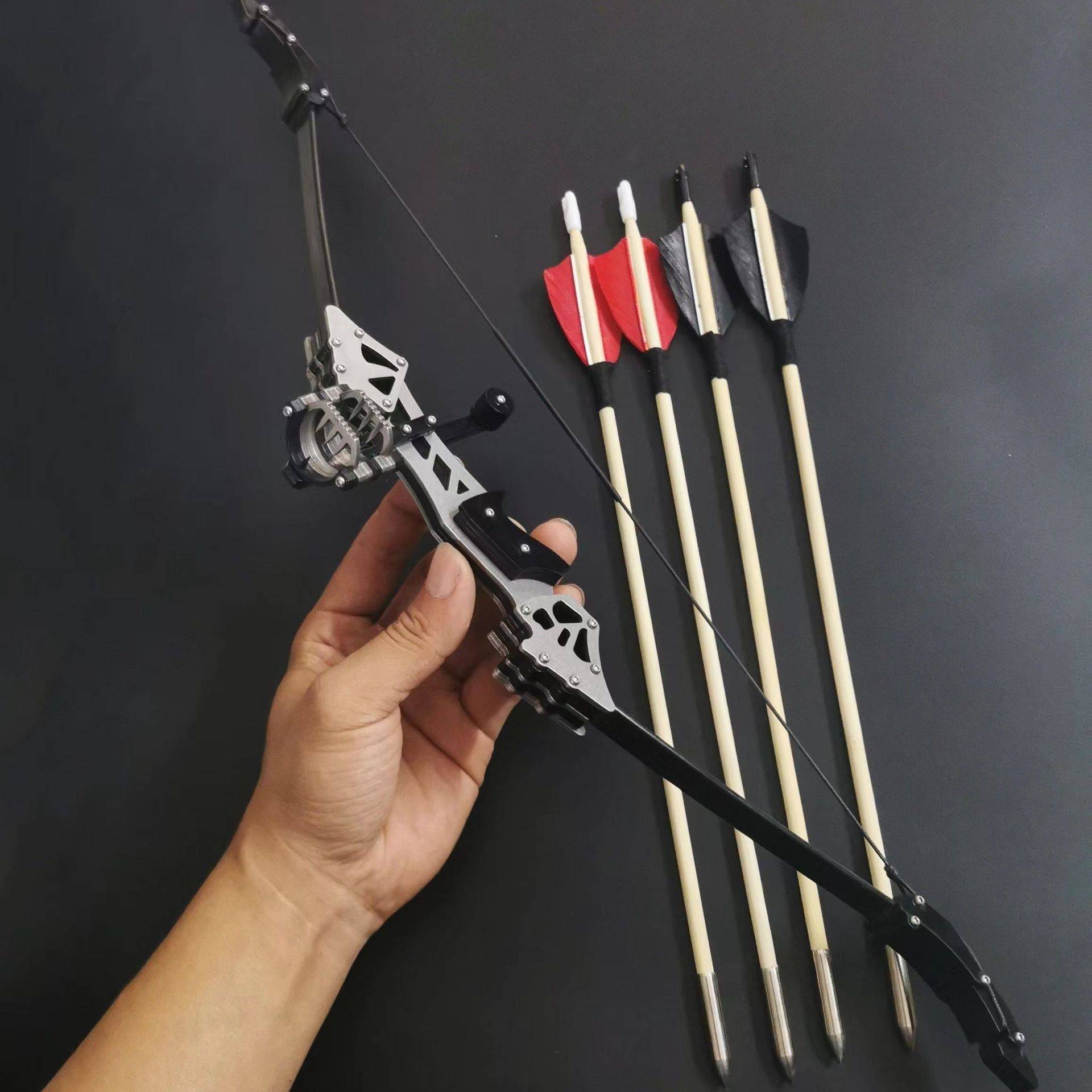 Second-generation stainless steel refined configuration bow + 4 arrows + target paper + wrench
